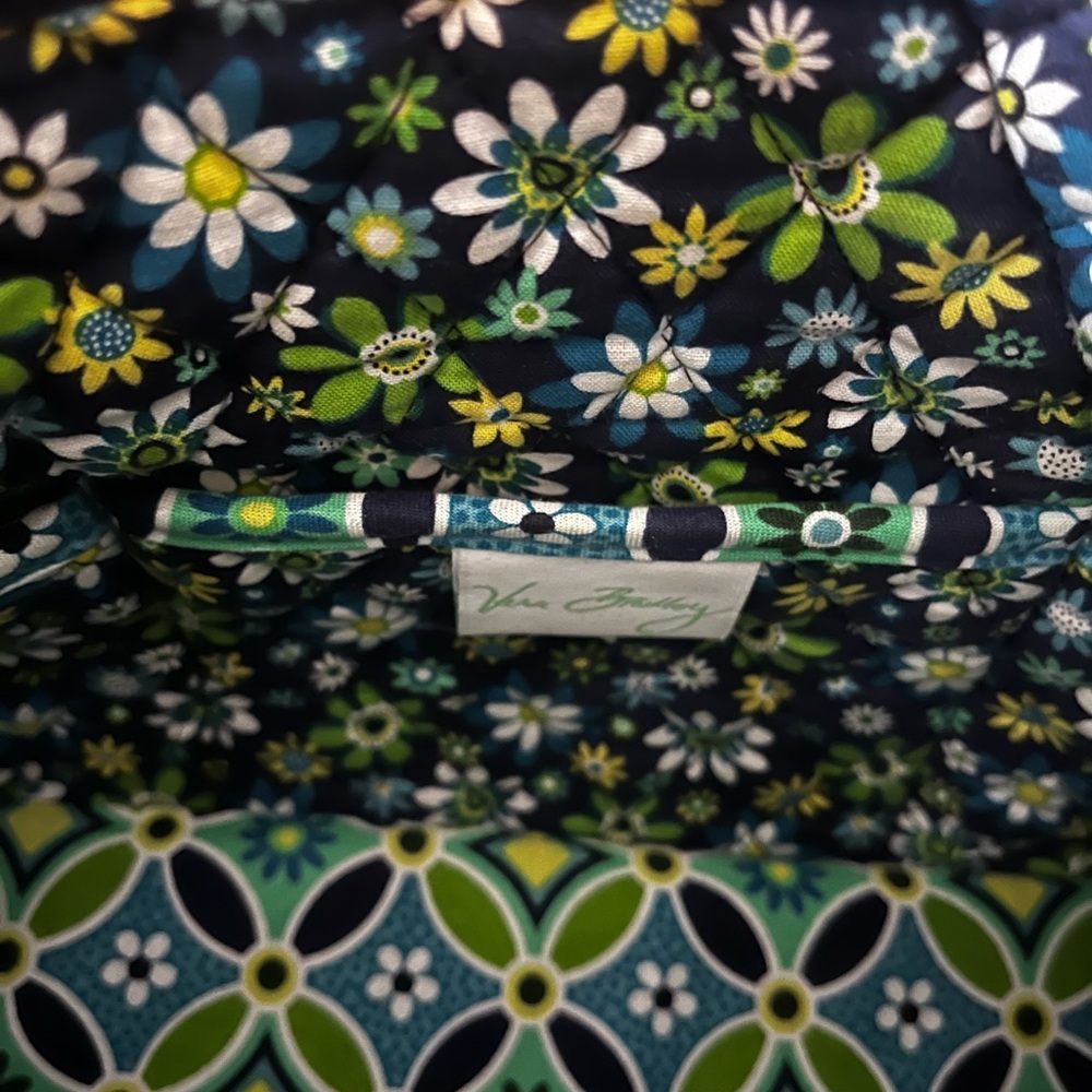 Vera Bradley Green and Navy Daisy Bag - Picture 3 of 5